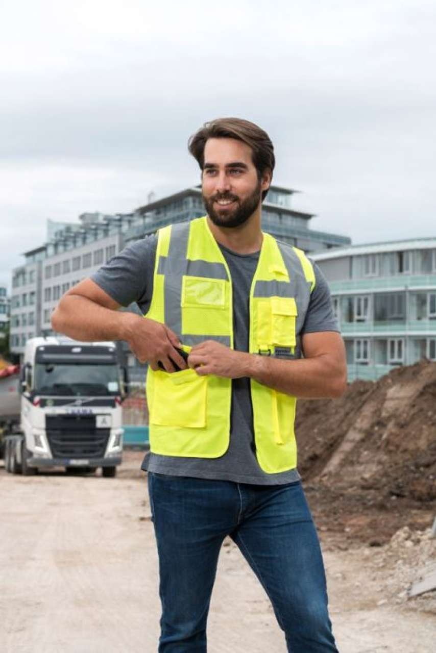 MESH MULTIFUNCTIONIAL VEST 
