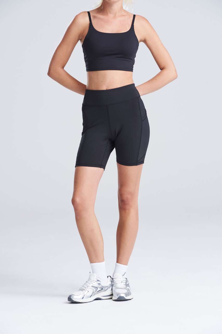 jc288 WOMEN'S RECYCLED TECH SHORTS