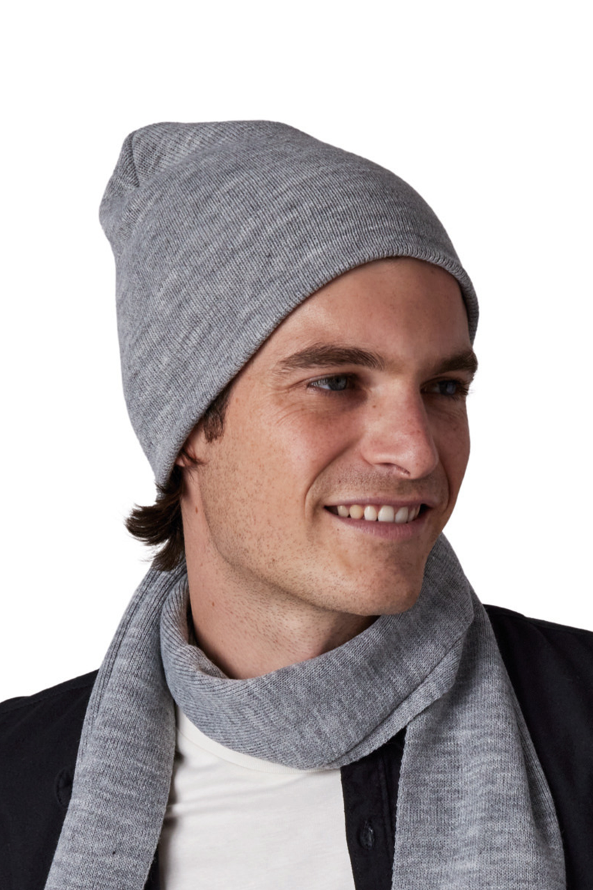 kp549 KNITTED BEANIE